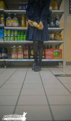 女人自摸视频