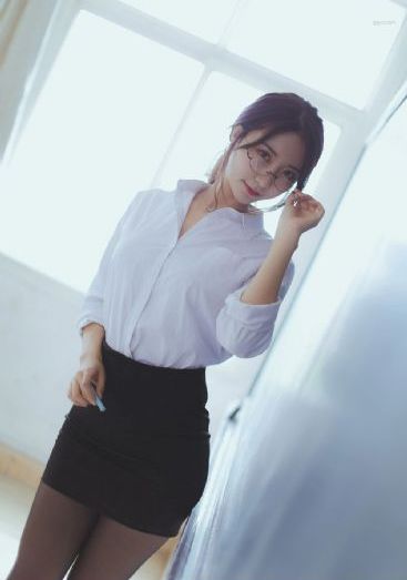 韩国三级两女女同