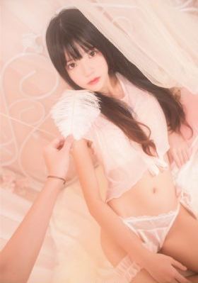 女大学生的沙龙室免费看