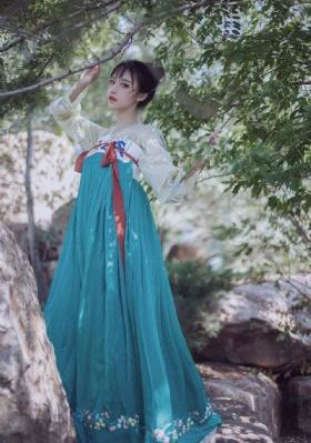 瑜伽教练与少妇伦理2